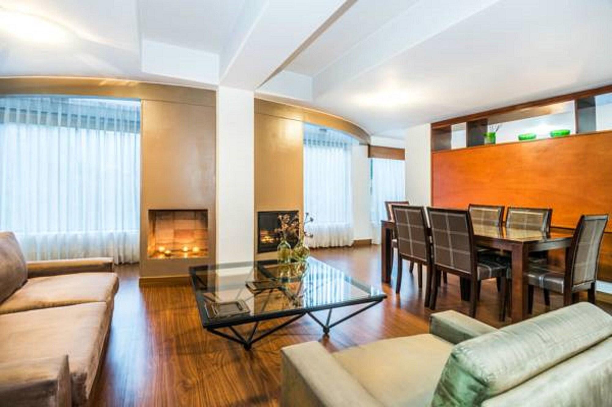 Lloyds Apartasuites Parque 93 Богота Екстериор снимка