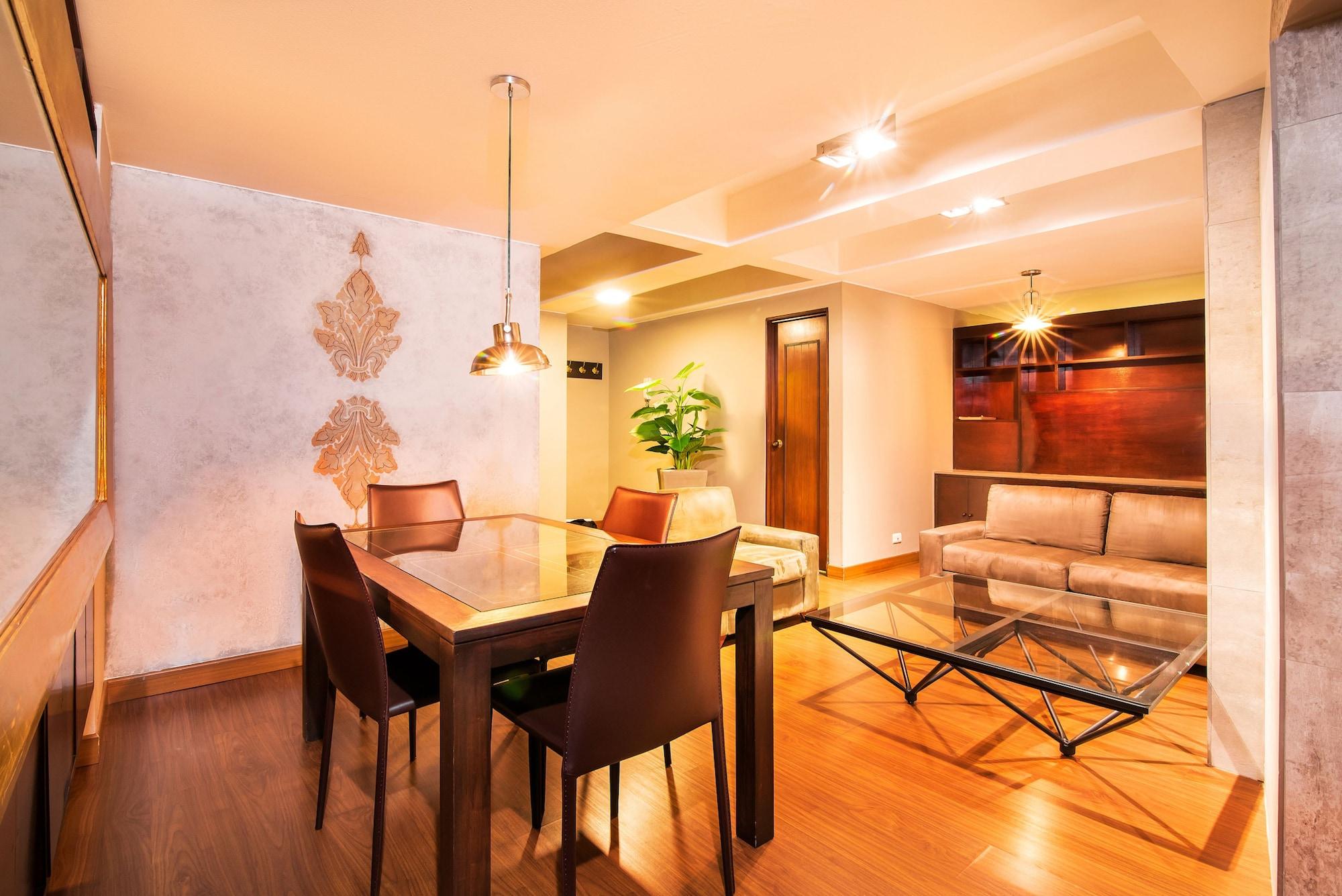Lloyds Apartasuites Parque 93 Богота Екстериор снимка