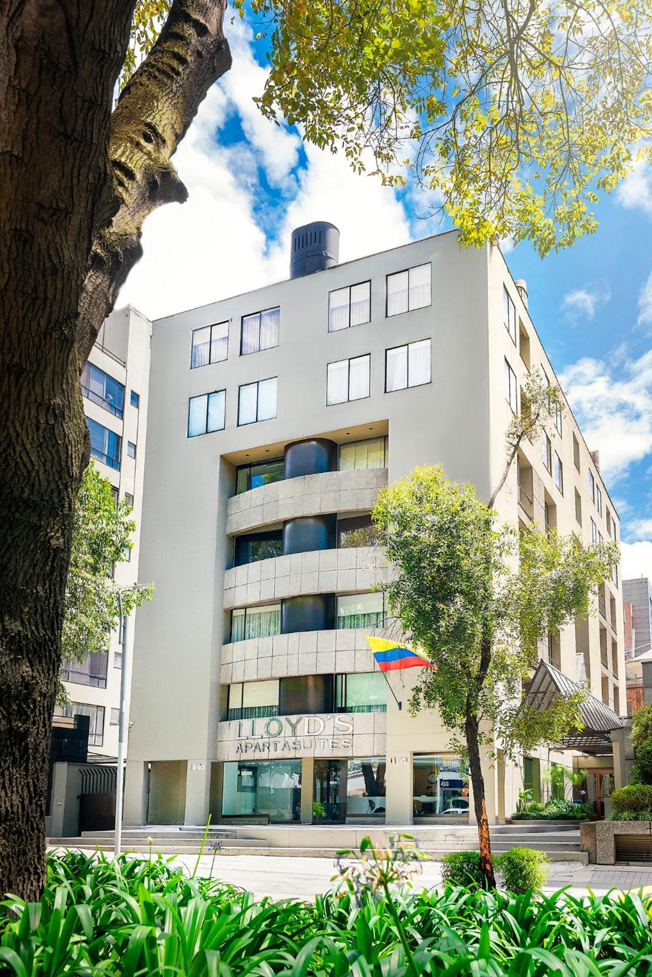 Lloyds Apartasuites Parque 93 Богота Екстериор снимка