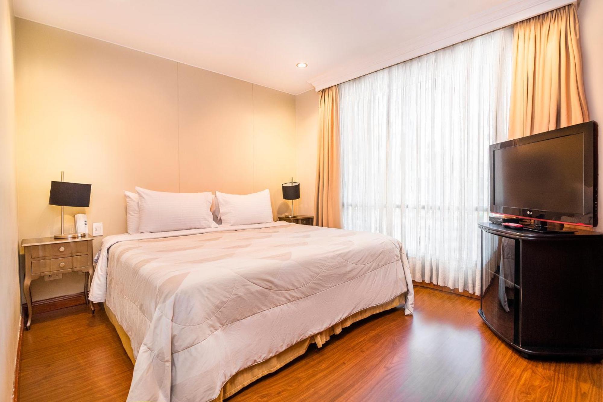 Lloyds Apartasuites Parque 93 Богота Екстериор снимка