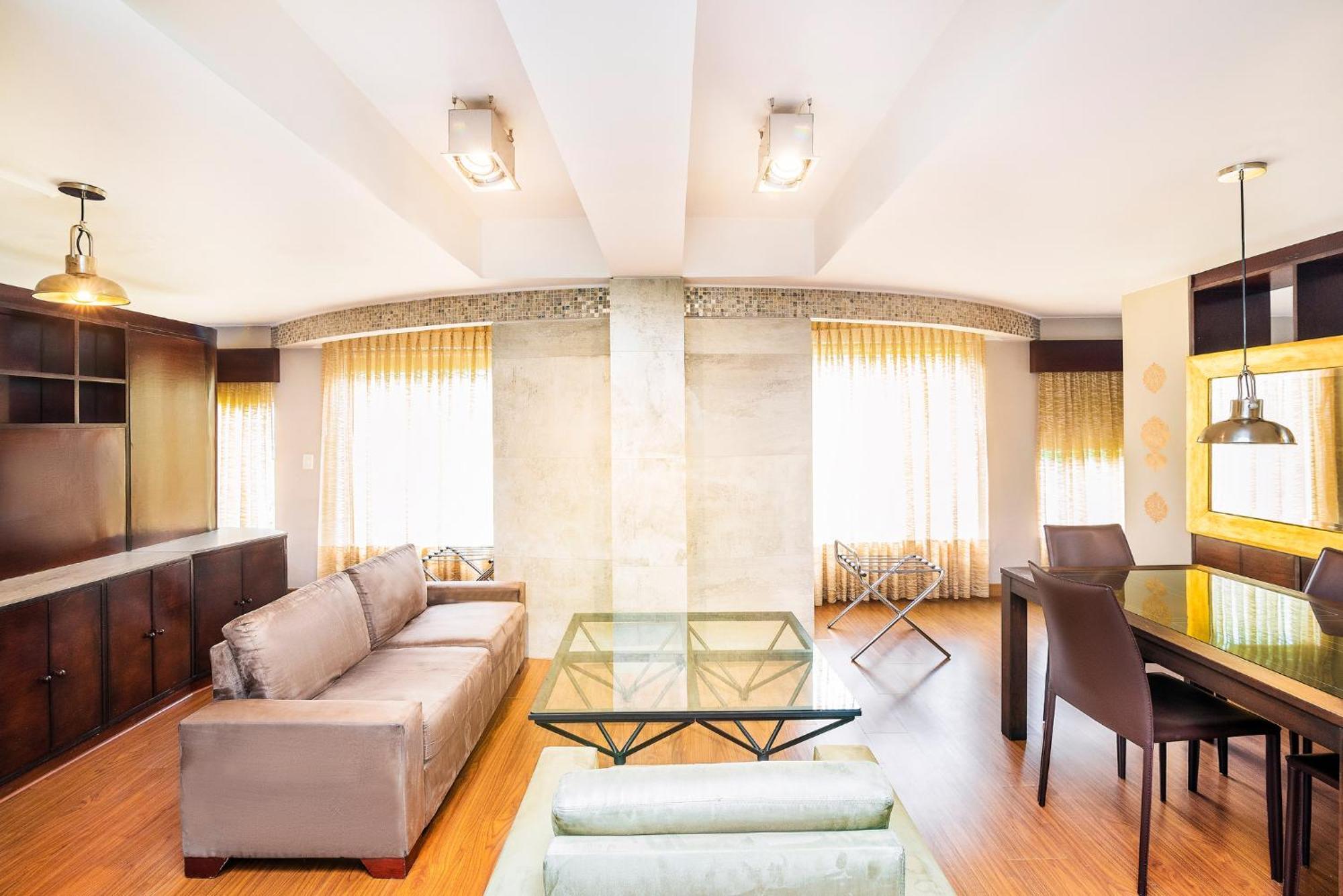 Lloyds Apartasuites Parque 93 Богота Екстериор снимка