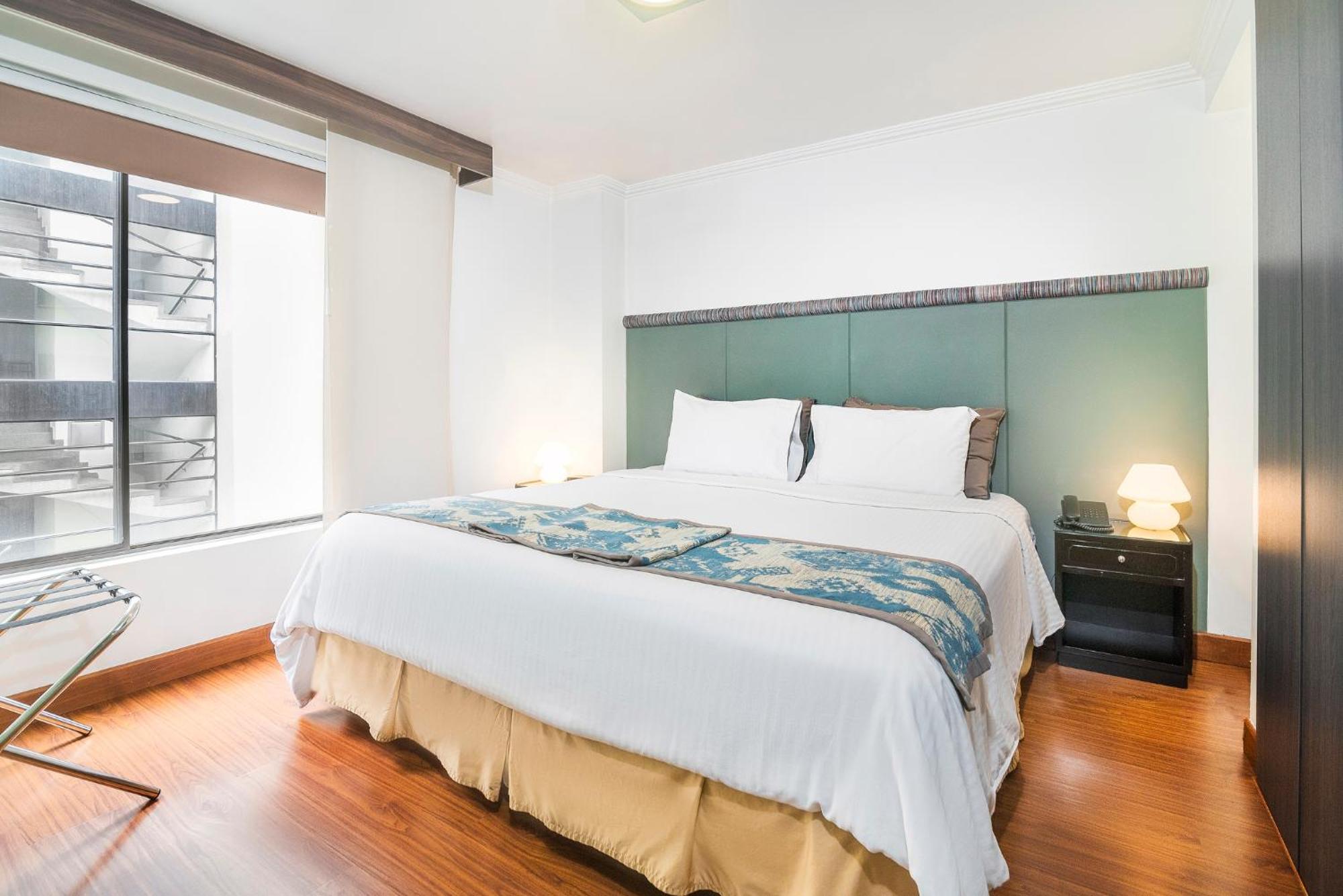 Lloyds Apartasuites Parque 93 Богота Екстериор снимка