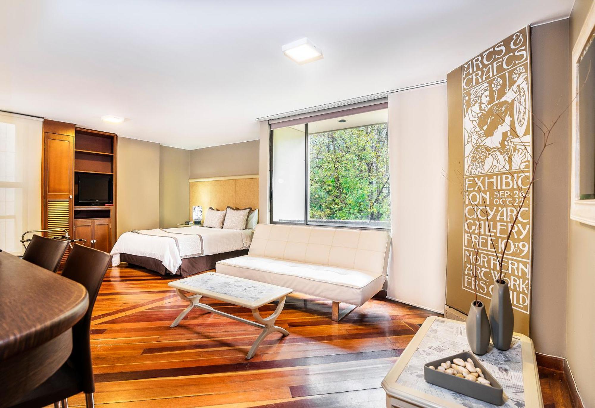 Lloyds Apartasuites Parque 93 Богота Екстериор снимка