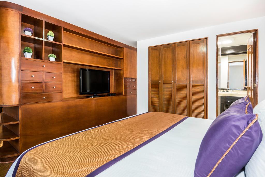 Lloyds Apartasuites Parque 93 Богота Екстериор снимка