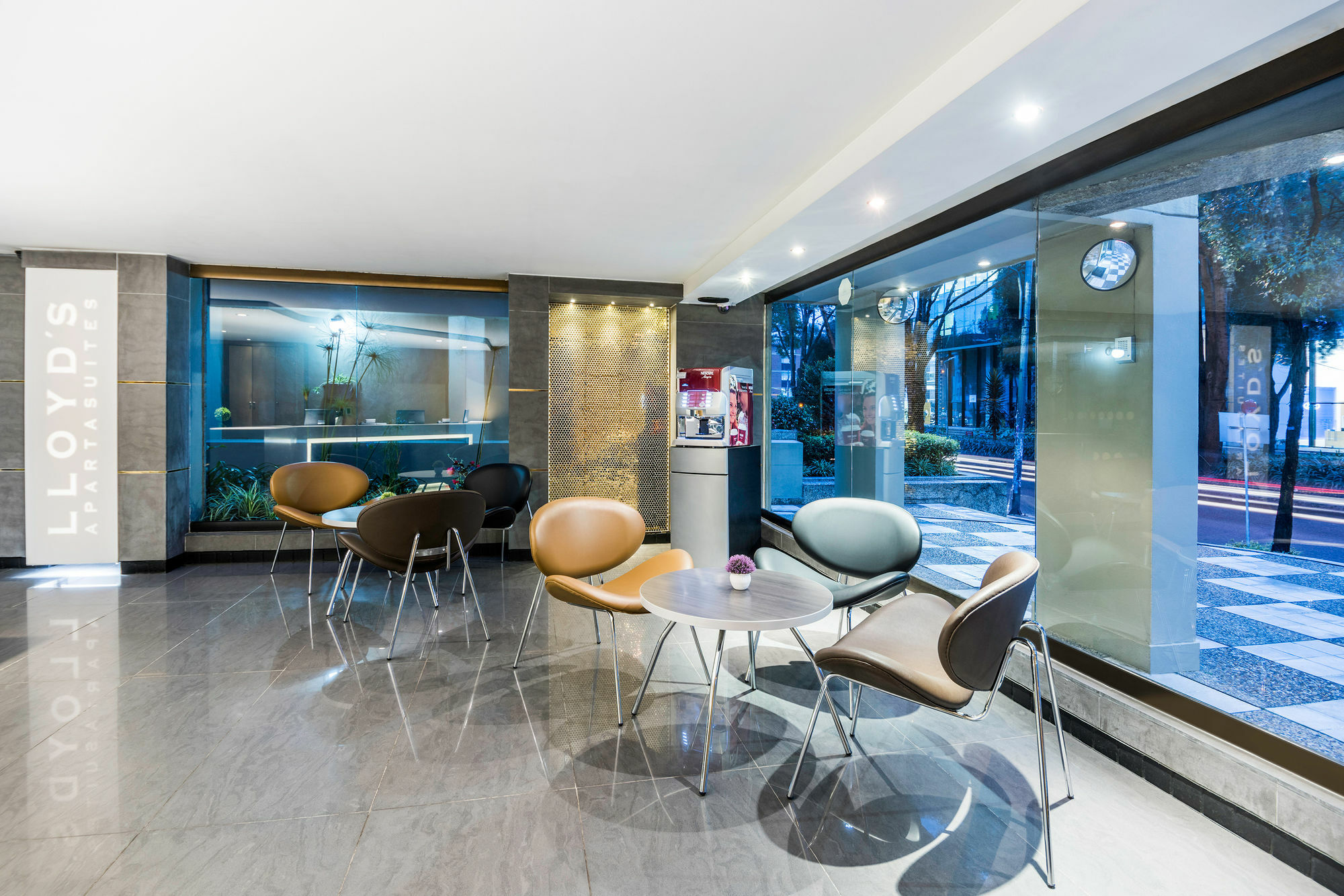 Lloyds Apartasuites Parque 93 Богота Екстериор снимка
