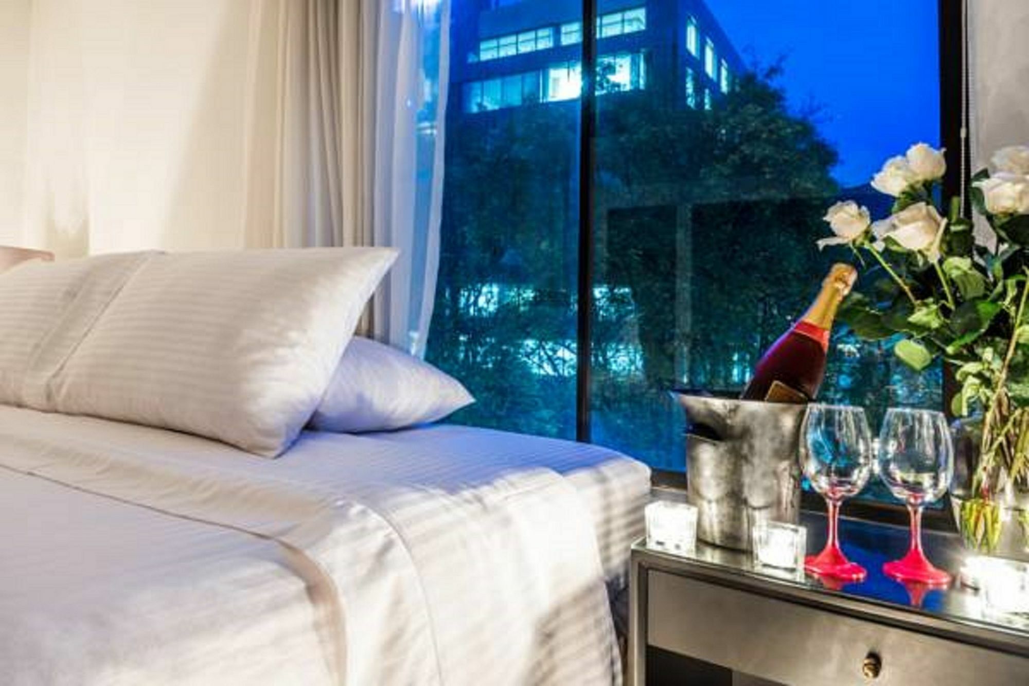 Lloyds Apartasuites Parque 93 Богота Екстериор снимка